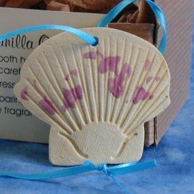 seashell ornament wedding favors